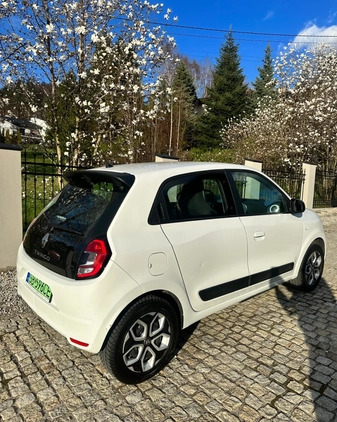 Renault Twingo cena 52000 przebieg: 18800, rok produkcji 2022 z Biała małe 121